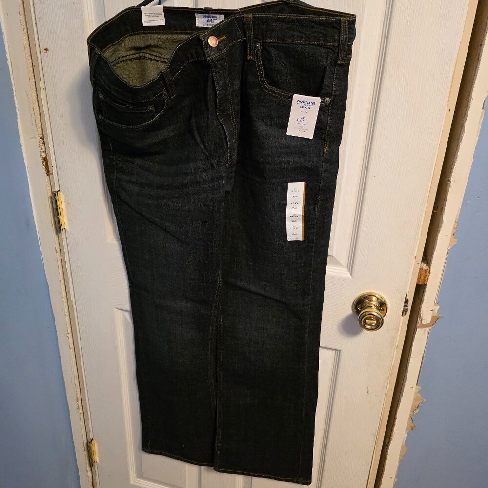 Men's 38 x 30  boot cut jeans.